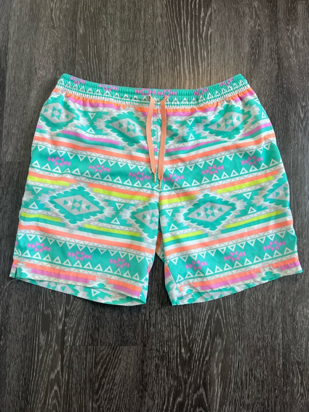 Chubbies "The En Fuegos" 5.5" Stretch Aztec Swim Trunks